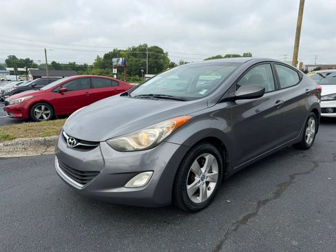 Used 2012 Hyundai Elantra GLS w/ Preferred Pkg 3 FWD image 3