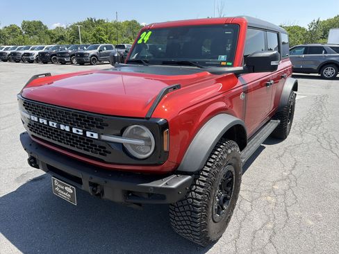 Certified 2024 Ford Bronco Wildtrak AWD/4WD image 8
