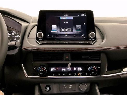 New 2026 Nissan Rogue SV image 25