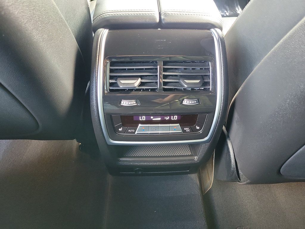 Used 2026 BMW X5 sDrive40i w/ Climate Comfort Package RWD image 12