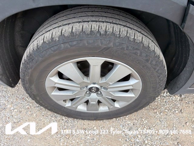 Used 2025 Hyundai Palisade SEL FWD image 12