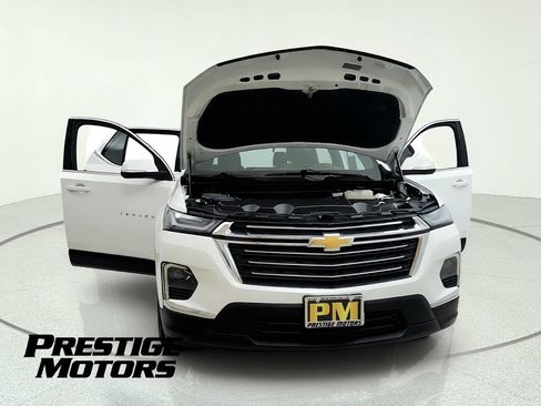 Used 2023 Chevrolet Traverse LT w/ LPO, Floor Liner Package AWD/4WD image 9