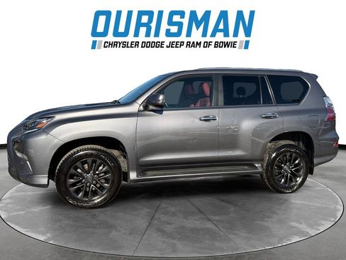 Used 2023 Lexus GX 460 Premium image 3