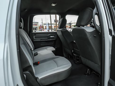 Used 2021 RAM 2500 Big Horn AWD/4WD image 33