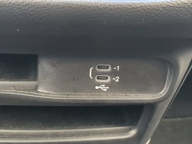 Certified 2026 Chrysler Pacifica Select FWD image 26
