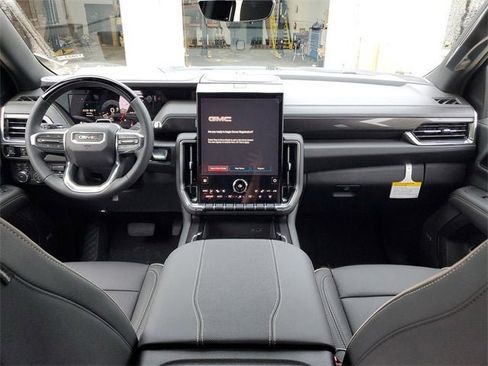 New 2026 GMC Yukon XL Elevation image 12