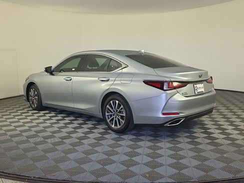 Used 2025 Lexus ES 350 w/ Accessory Package (Z2) image 5
