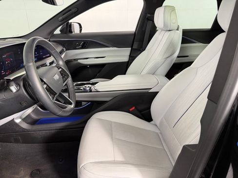 Used 2024 Cadillac Lyriq Sport RWD image 22