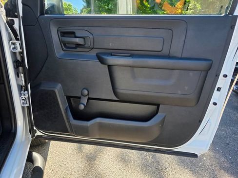 Used 2016 RAM 1500 Tradesman RWD image 9