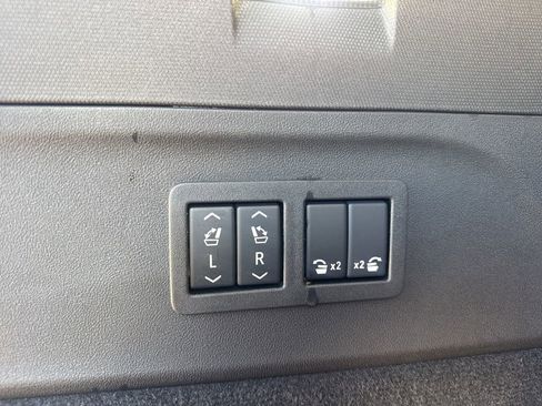 New 2025 Cadillac Escalade IQ Luxury 2 image 54