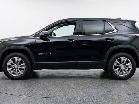 Used 2025 Chevrolet Equinox LT FWD image 5