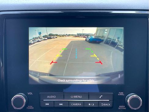 Used 2023 Nissan Frontier SV w/ Technology Package RWD image 18