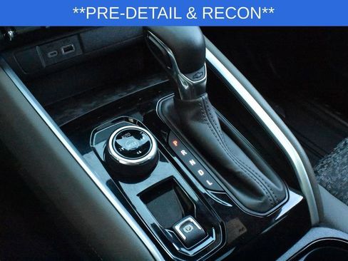 Certified 2024 Chevrolet Colorado ZR2 w/ Technology Package AWD/4WD image 18