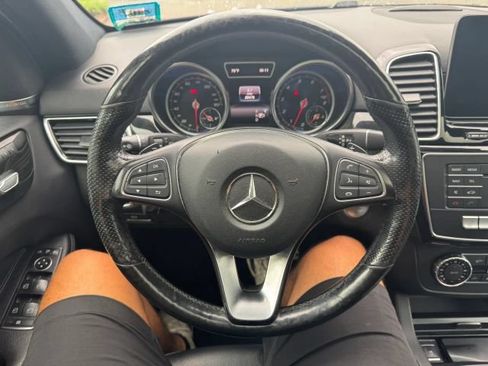 Used 2019 Mercedes-Benz GLE 400 4MATIC w/ Premium 2 Package image 14