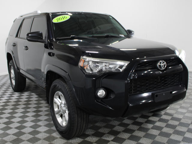 Used 2016 Toyota 4Runner SR5 AWD/4WD image 8