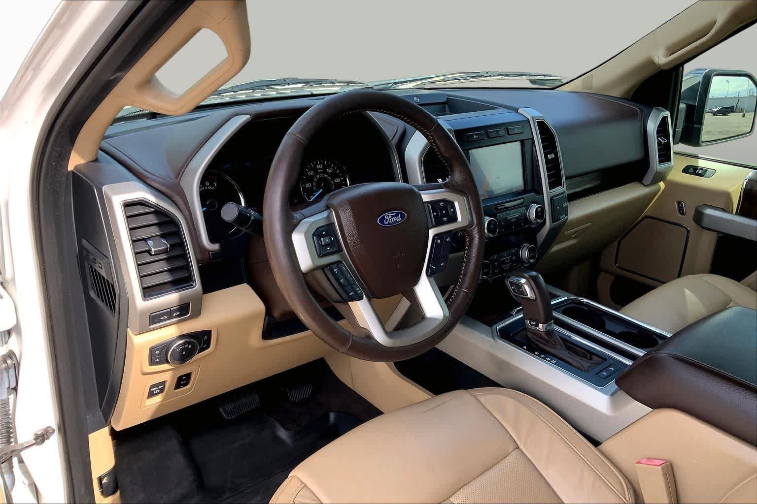 Used 2019 Ford F150 Lariat w/ Equipment Group 502A Luxury AWD/4WD image 18