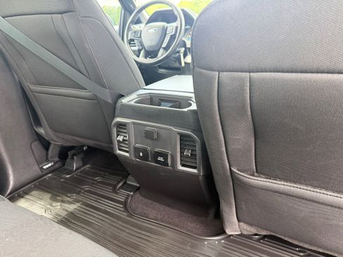 Used 2018 Ford F150 XLT w/ Equipment Group 302A Luxury AWD/4WD image 21