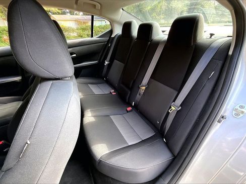 Used 2022 Nissan Sentra SV image 19