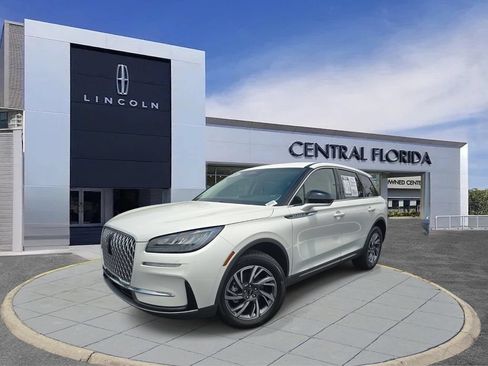 Certified 2024 Lincoln Corsair FWD image 28
