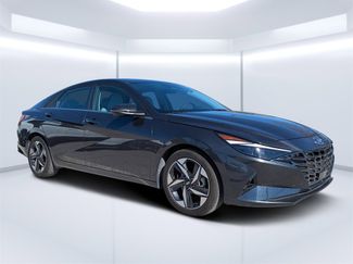 Used 2023 Hyundai Elantra Limited video 1