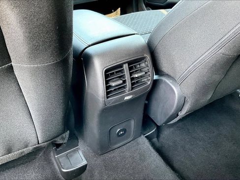 Certified 2025 Ford Escape Active FWD image 12