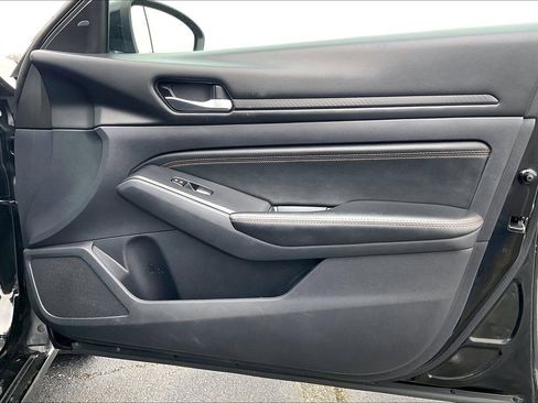 Used 2019 Nissan Altima 2.5 SR image 19