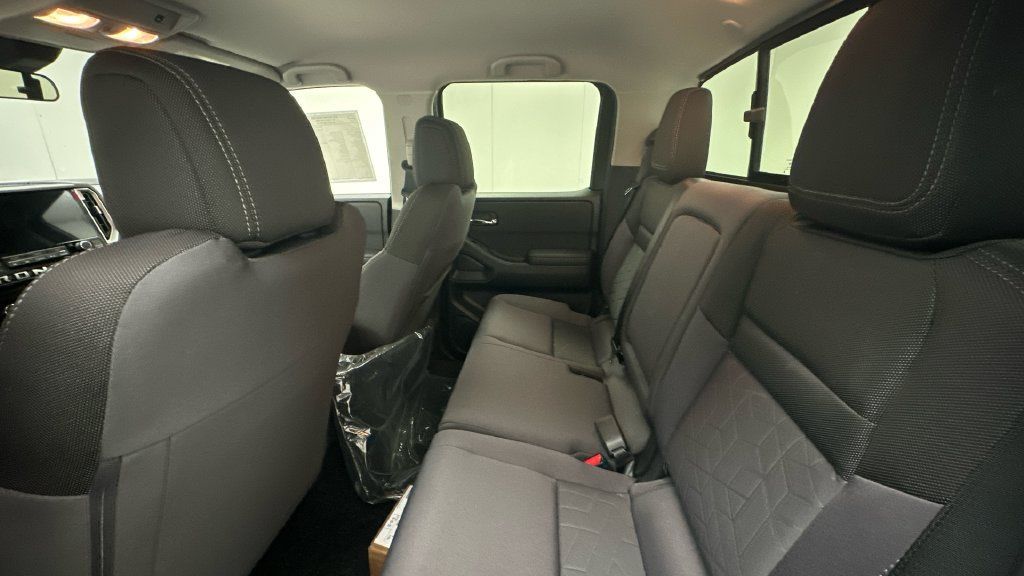 New 2027 Nissan Frontier SV AWD/4WD image 9