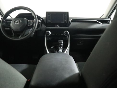 Used 2022 Toyota RAV4 LE image 14
