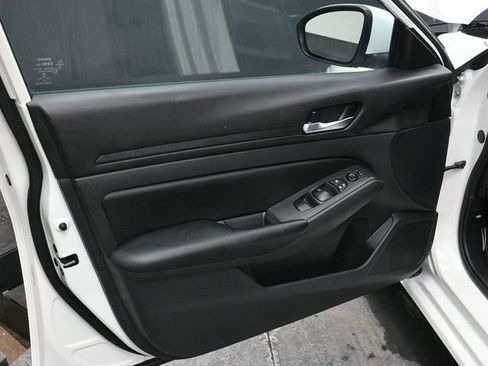 Used 2021 Nissan Altima 2.5 S image 16