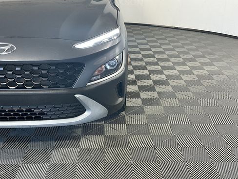 Used 2023 Hyundai Kona SEL FWD image 9