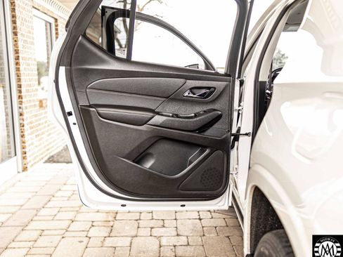 Used 2019 Chevrolet Traverse Premier image 24