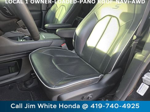 Used 2022 Chrysler Pacifica Limited w/ S Appearance Package image 25