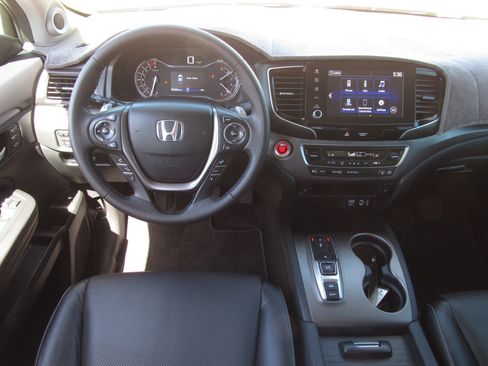 Certified 2023 Honda Ridgeline RTL image 16