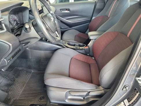 Used 2024 Toyota Corolla SE w/ SE Convenience Package FWD image 17