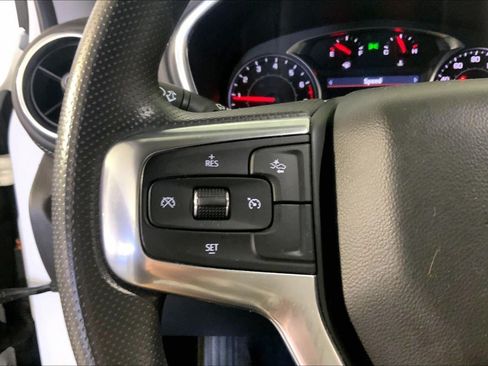 Used 2024 Chevrolet Blazer LT w/ Convenience Package FWD image 18