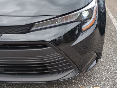 Used 2025 Toyota Corolla LE image 11