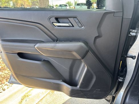 Used 2023 GMC Canyon Elevation w/ Elevation Premium Package AWD/4WD image 12