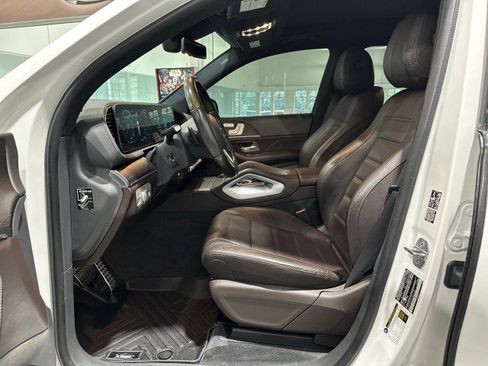 Used 2020 Mercedes-Benz GLS 580 4MATIC image 44