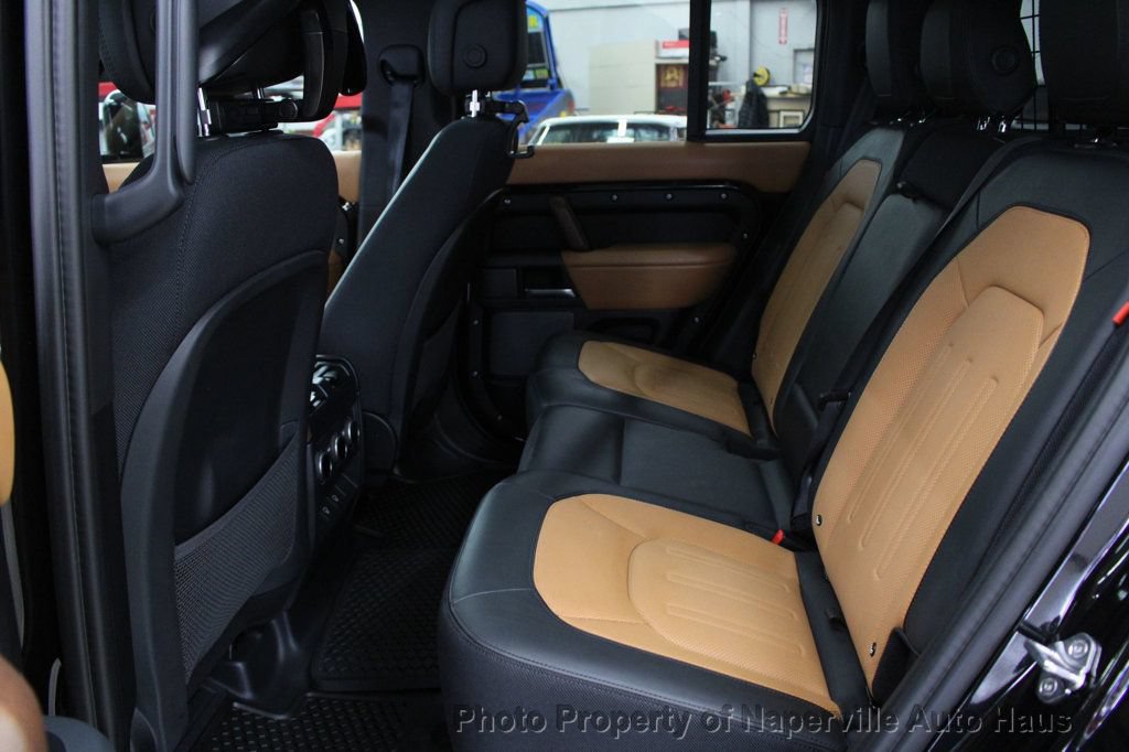 Used 2024 Land Rover Defender 110 X AWD/4WD image 32