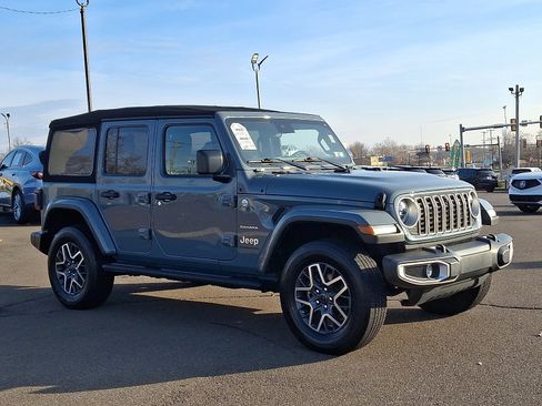 Used 2024 Jeep Wrangler Unlimited Sahara w/ Technology Group image 3