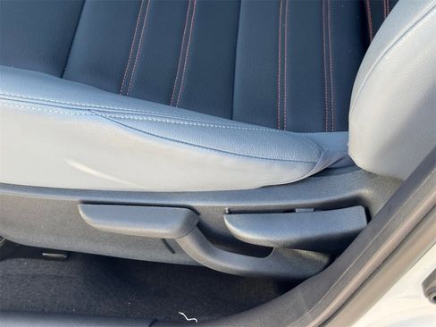 Used 2024 Nissan Kicks SR w/ SR Premium Package image 17