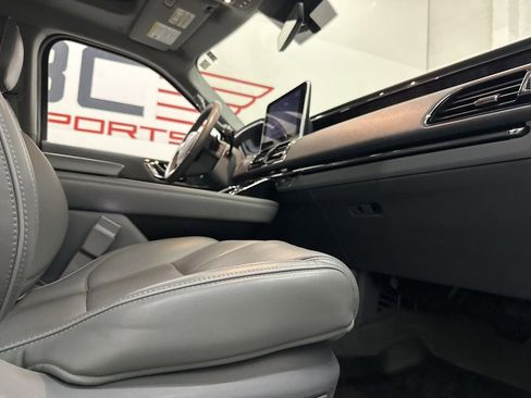 Used 2019 Lincoln Navigator Reserve AWD/4WD image 59