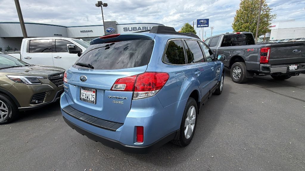Used 2012 Subaru Outback 2.5i Premium AWD/4WD image 4