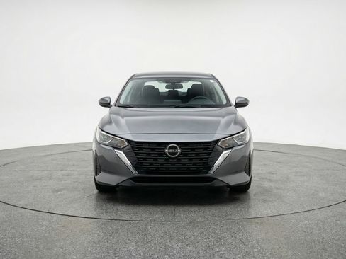 Used 2025 Nissan Sentra SV FWD image 2
