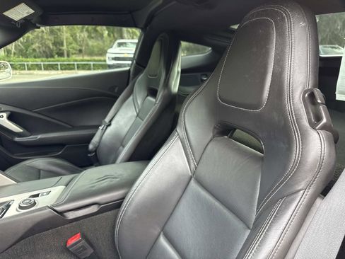 Used 2019 Chevrolet Corvette Stingray Coupe w/ Z51 1LT image 17