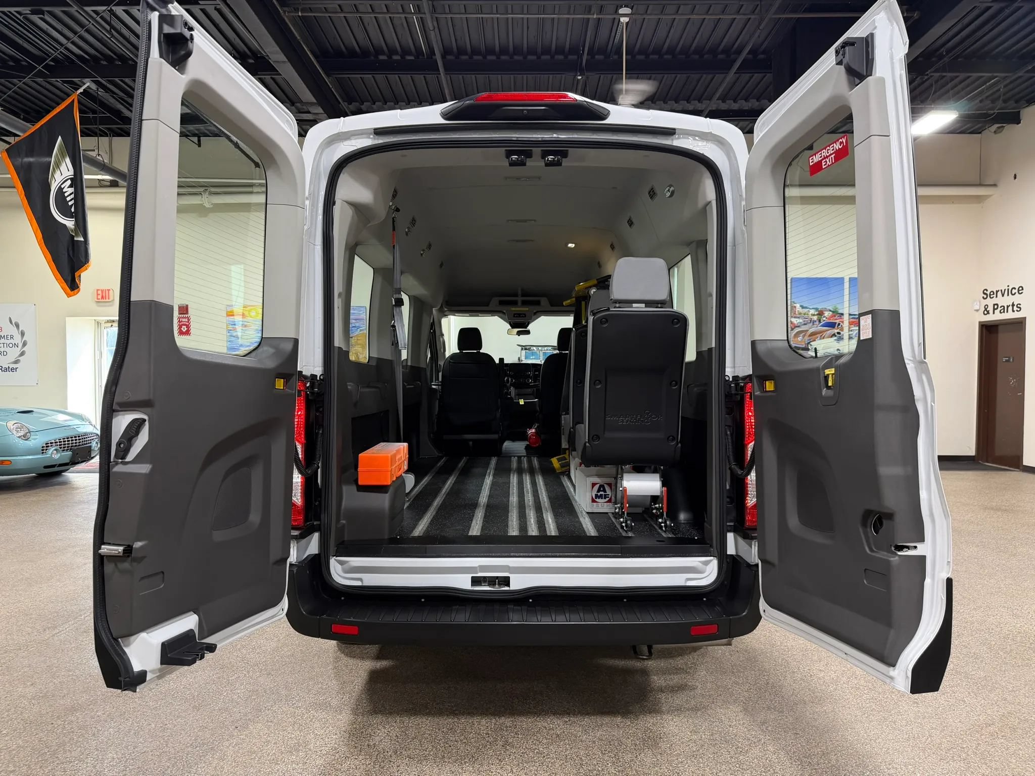Used 2023 Ford Transit 350 XL RWD image 26
