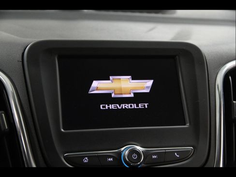Used 2024 Chevrolet Equinox LT image 9