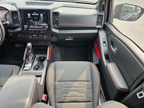 Used 2023 Nissan Frontier PRO-4X w/ Tow Package AWD/4WD image 14