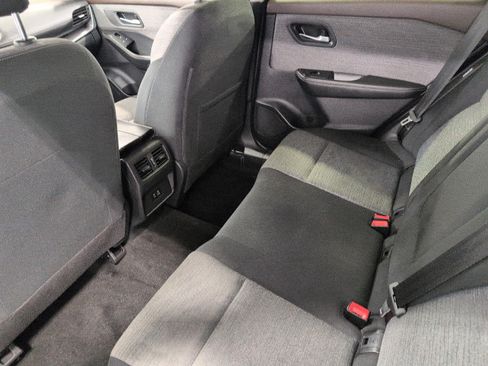 Used 2023 Nissan Rogue SV AWD/4WD image 22