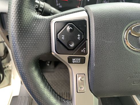 Used 2023 Toyota 4Runner SR5 Premium w/ Moonroof Package RWD image 19